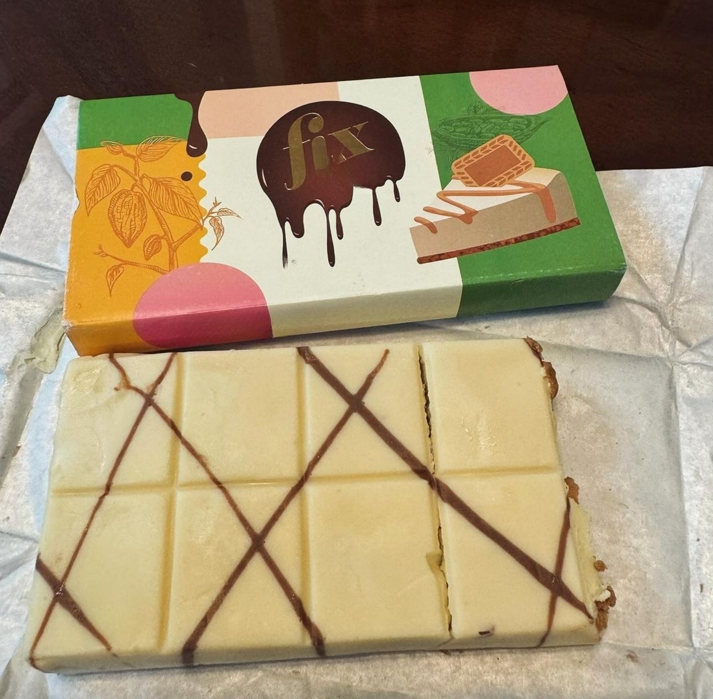 Foto einer Dubai-Schokoladentafel mit Biscoff-Geschmack, aufgenommen von einem unserer Kunden